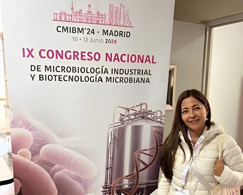 Profesora-ucm-congreso-microbiologia-industrial-biotecnologia-microbiana-1