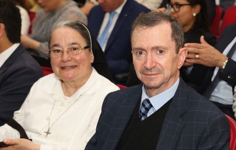 ucm-hna-aurora-cañas