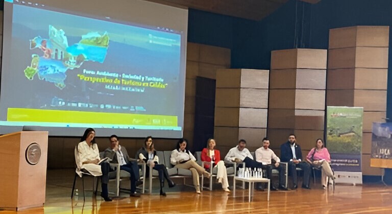 ucm-pariticpo-en-foro-sobre-turismo-en-caldas (1)-1